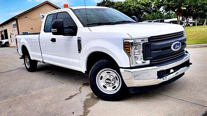2019 Ford F-350 XL photo 2