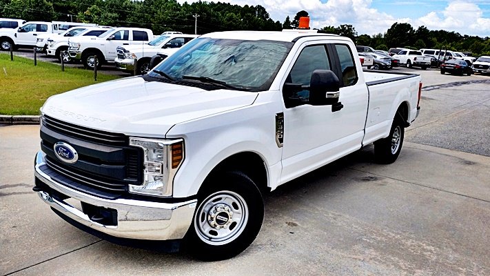 2019 Ford F-350 XL photo 3