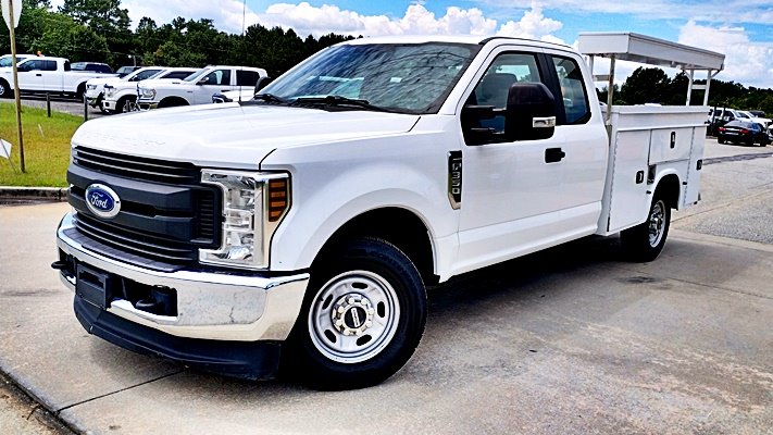 2019 Ford F-350 Super Duty XL's photo