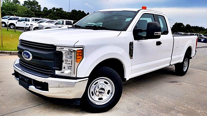 2017 Ford F-350 Super Duty XL's photo