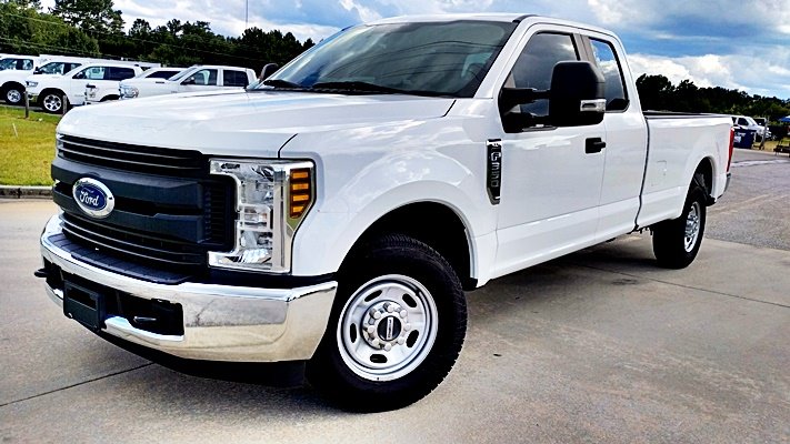 2019 Ford F-350 Super Duty XL's photo