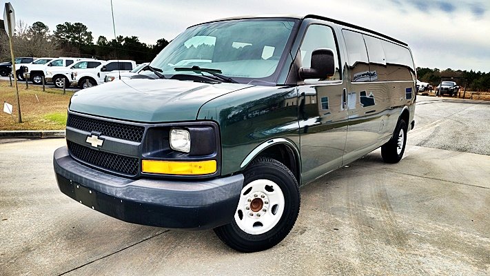 2012 Chevrolet Express LS's photo