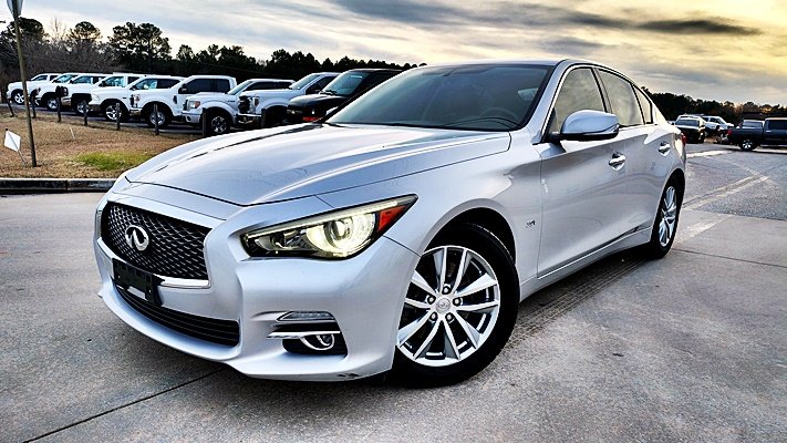 2016 INFINITI Q50 Premium