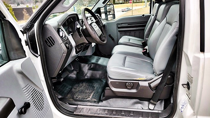 2016 Ford F-550 - Photo 13