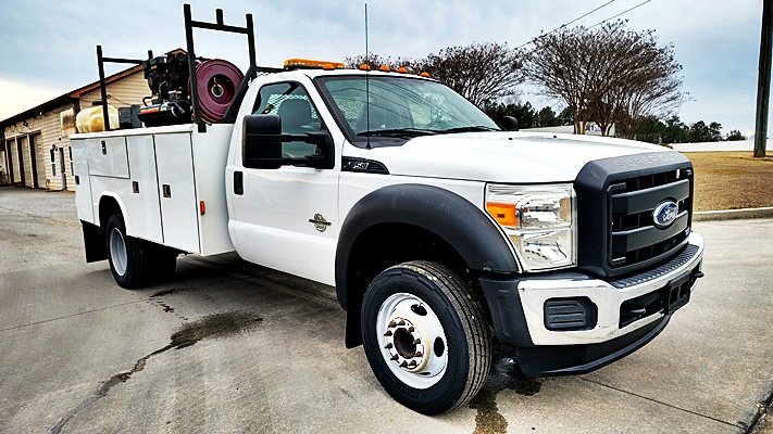 2016 Ford F-550 - Photo 11
