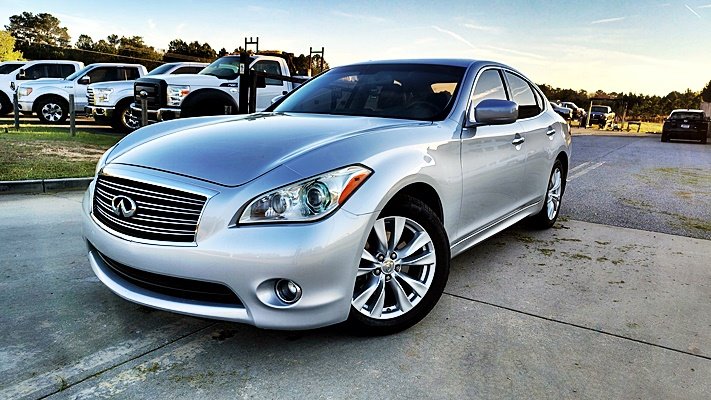 2011 INFINITI M 37