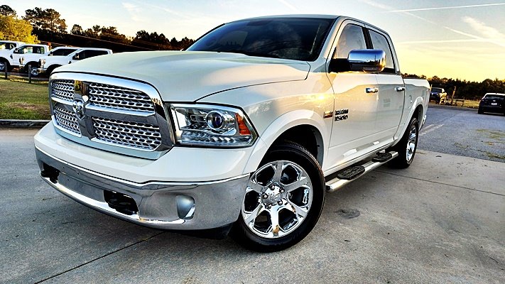 2016 RAM Ram 1500 Pickup Laramie