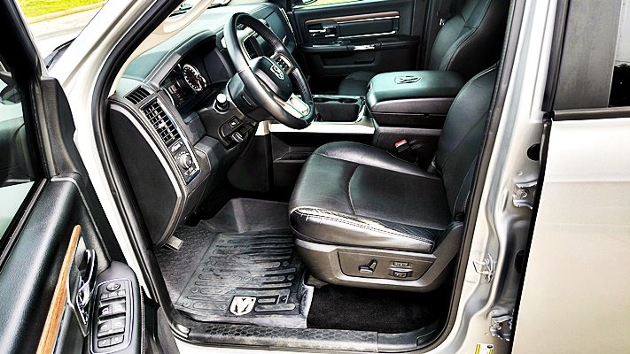 2017 RAM Ram 1500 Pickup Laramie - Photo 13
