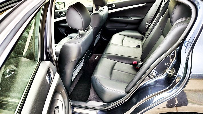 2009 INFINITI G Sedan 37 Journey - Photo 17