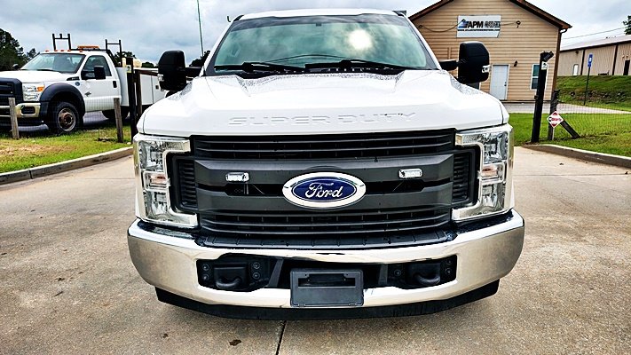 Ford F350SD photo 12