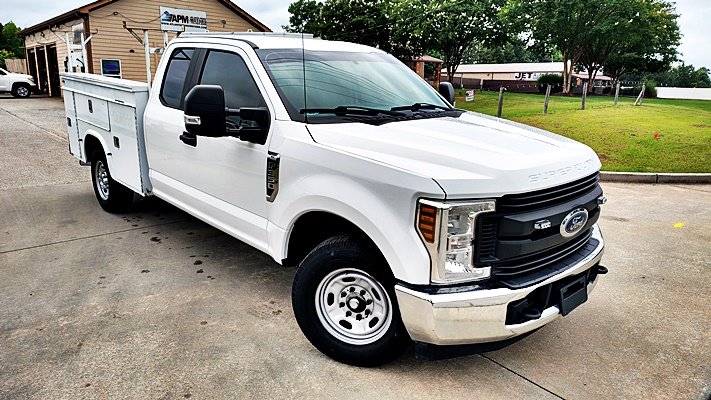 Ford F350SD photo 4