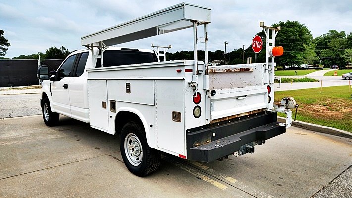 Ford F350SD photo 7