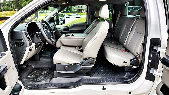 Ford F350SD photo 15