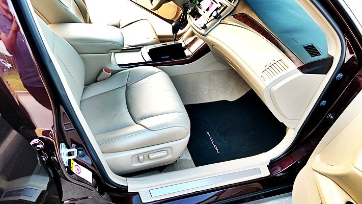 Toyota Avalon photo 16