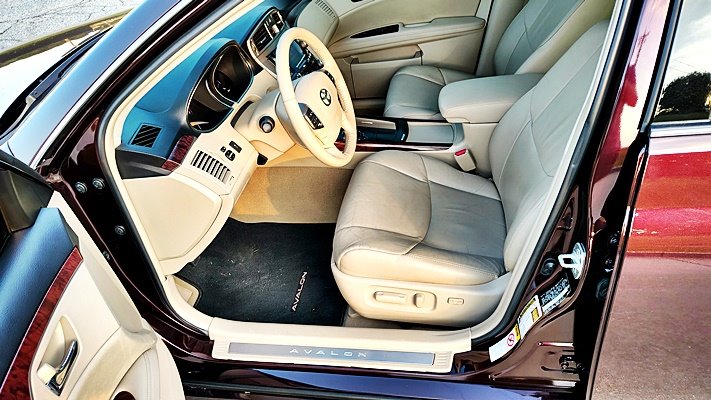 Toyota Avalon photo 14