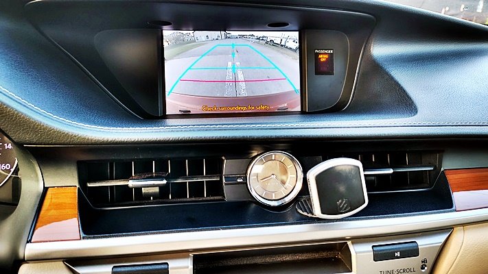 Lexus ES 300h photo 20