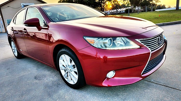 Lexus ES 300h photo 11