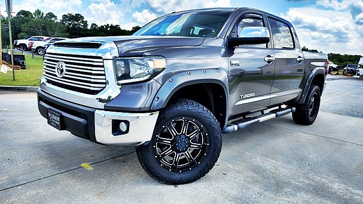 2014 Toyota Tundra 5.7 Auto Limited Crew Max's photo
