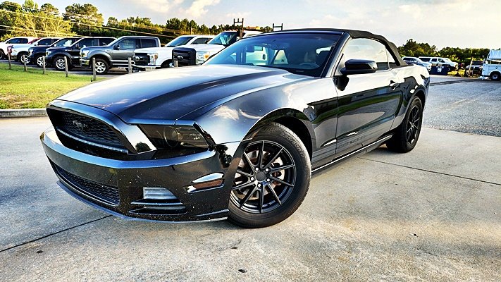 2013 Ford Mustang's photo