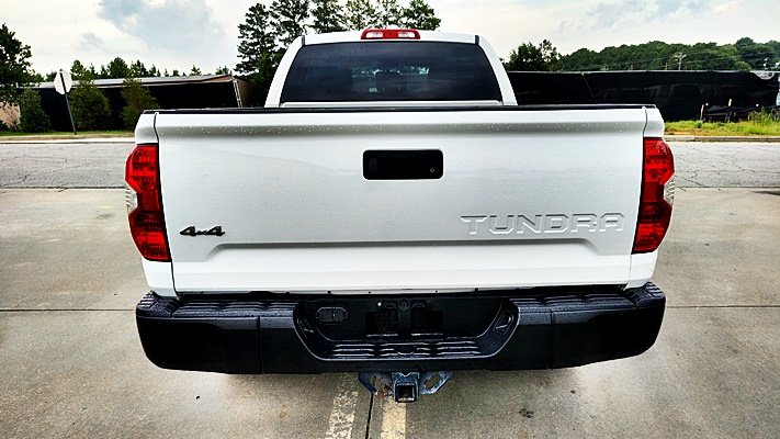 Toyota Tundra photo 8