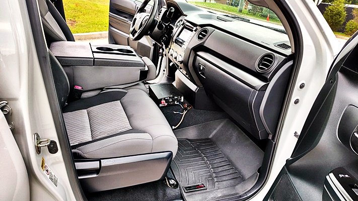 Toyota Tundra photo 15
