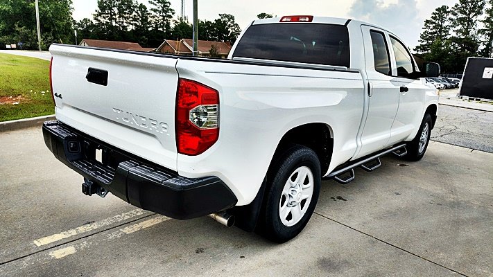 Toyota Tundra photo 9