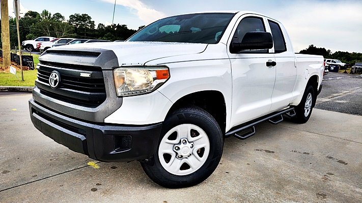 2017 Toyota Tundra SR 5.7L 4WD FFV Double Cab Std Bed's photo