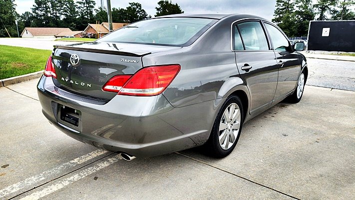 Toyota Avalon photo 9