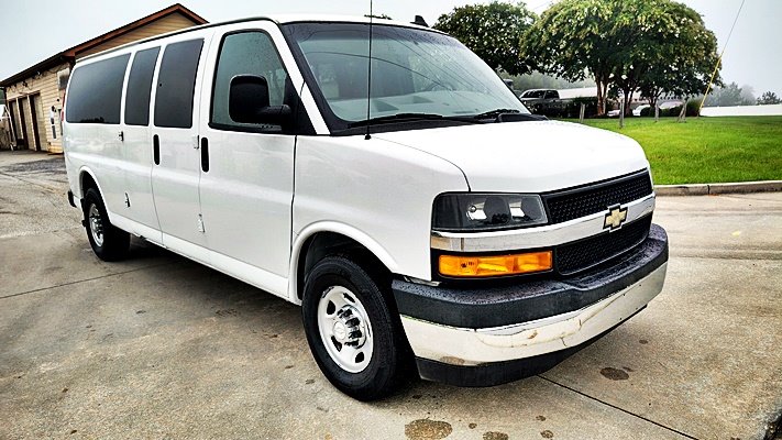 Chevrolet Express photo 11