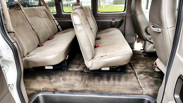 Chevrolet Express photo 16