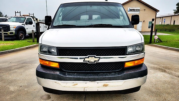 Chevrolet Express photo 12