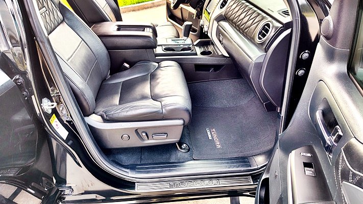 Toyota Tundra photo 15