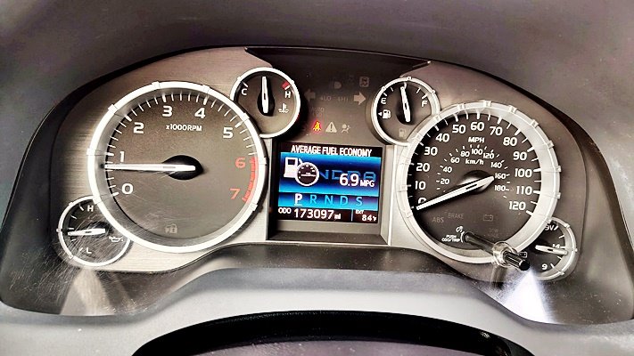Toyota Tundra photo 18