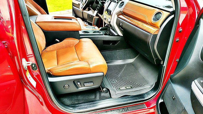 Toyota Tundra photo 15