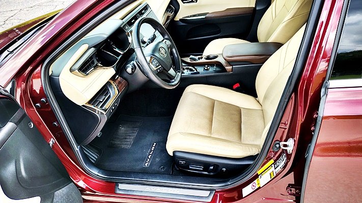 Toyota Avalon photo 13