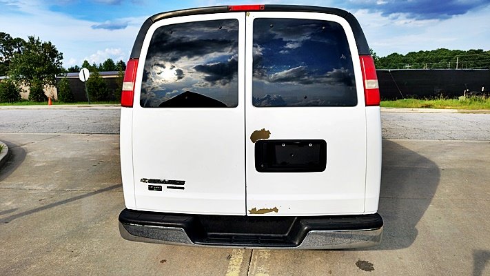 Chevrolet G3500 Vans photo 8