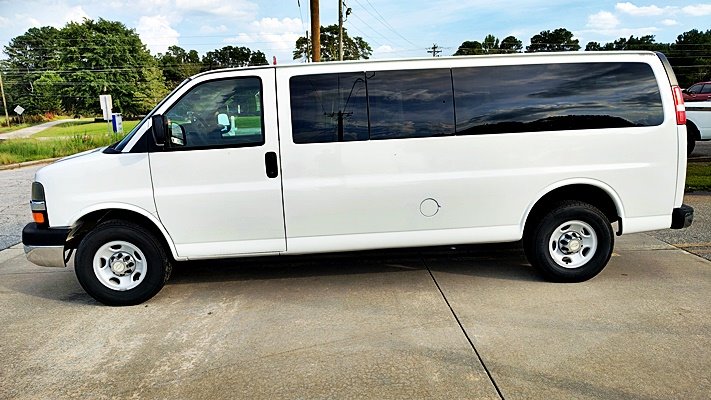 Chevrolet G3500 Vans photo 6