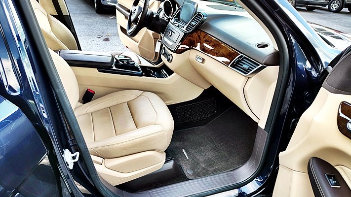 Mercedes-Benz GLE photo 15