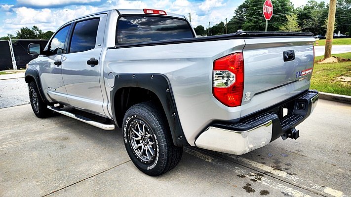 Toyota Tundra photo 7