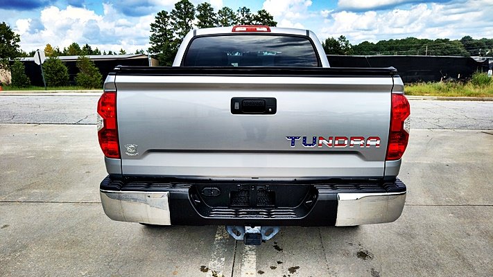 Toyota Tundra photo 8
