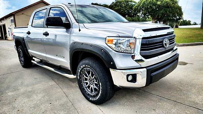 Toyota Tundra photo 11