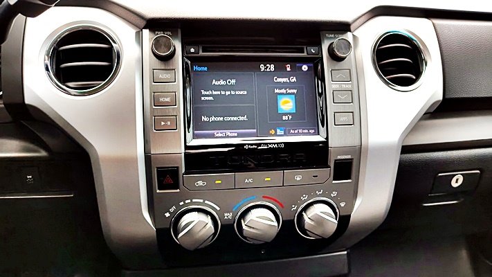 Toyota Tundra photo 19