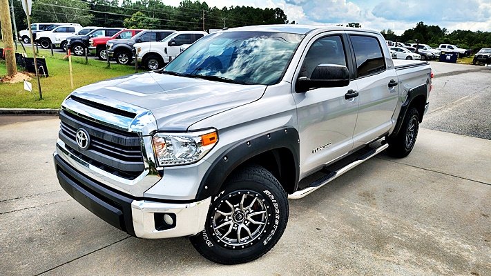 Toyota Tundra photo 3