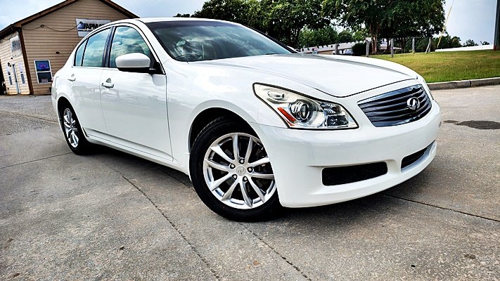 Infiniti G37 photo 2