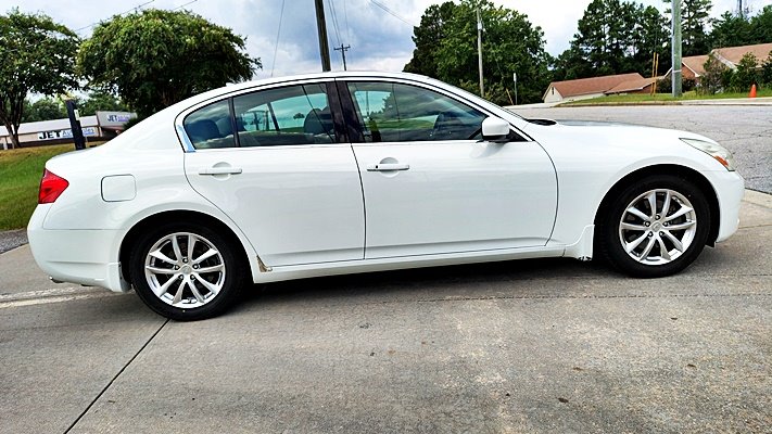 Infiniti G37 photo 10
