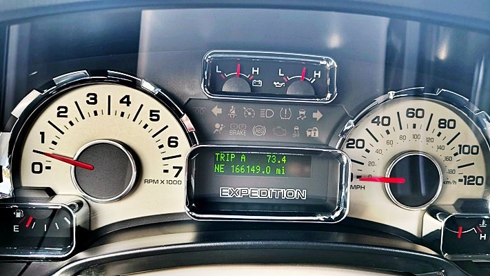 Ford Expedition EL photo 18