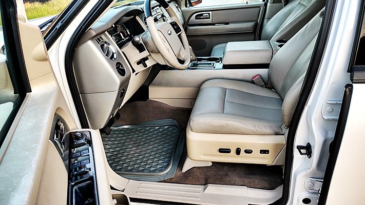 Ford Expedition EL photo 13
