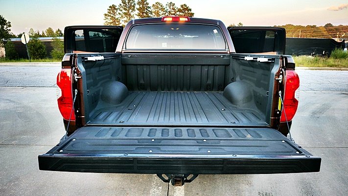 Toyota Tundra photo 21