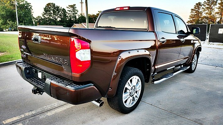 Toyota Tundra photo 9