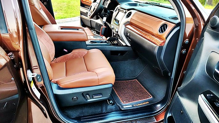 Toyota Tundra photo 15